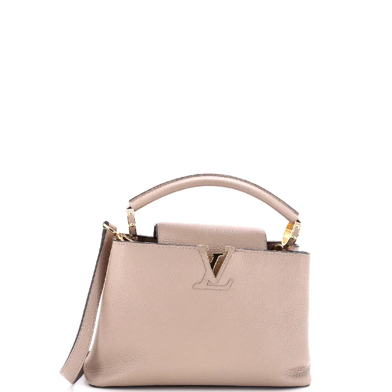 Christian Dior handbags with a removable shoulder strap for versatilityCapucines Bag Leather BB