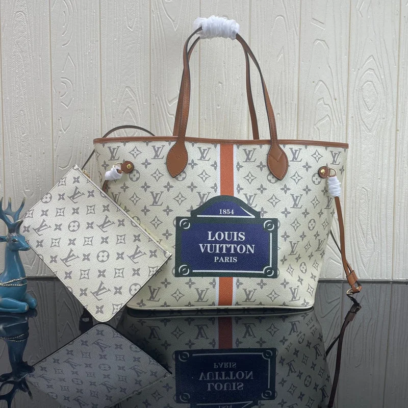 Louis Vuitton bags with a chain - link trim and a leather body for a modern edgeBoldCollect - LOUIS VUITTON Bags - 199