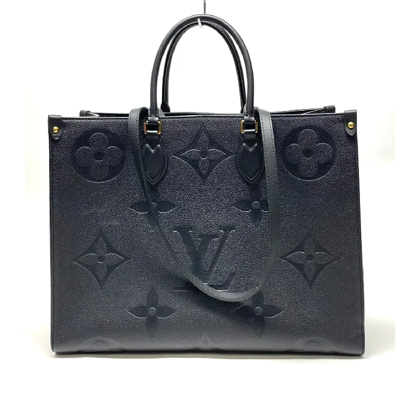 Louis Vuitton bags with a chain - link trim and a leather body for a modern edgeHandbag Luxury Designer By Louis Vuitton  Size: Large