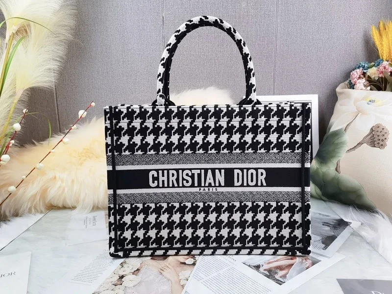 Trendsetting Christian Dior crossbody bags with a colorful strapWF - Dior Bags - 824