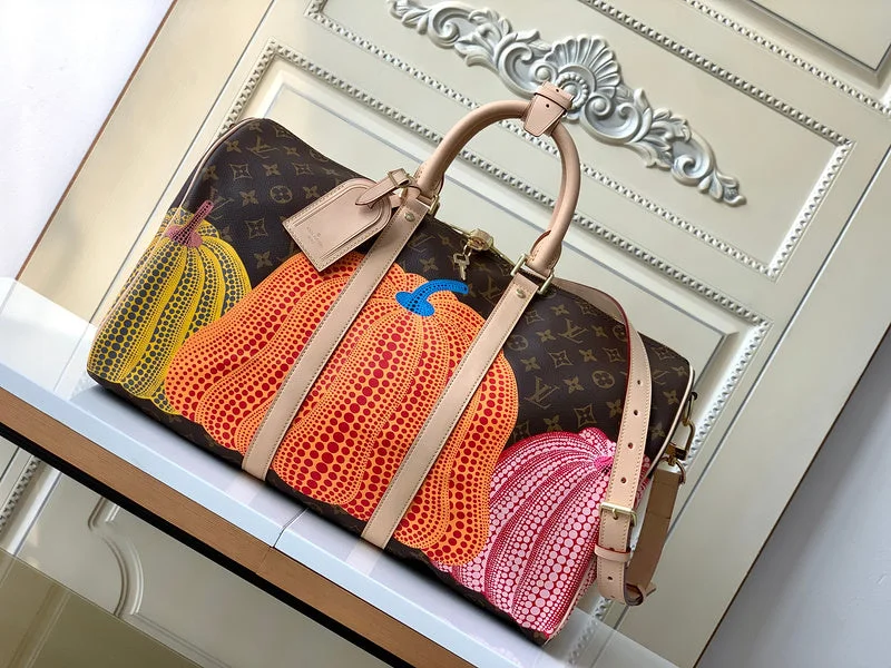 Louis Vuitton bags with a chain - link trim and a leather body for a modern edgeBoldCollect - LOUIS VUITTON Bags - 185