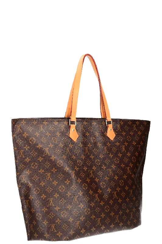 Louis Vuitton bags with a chain - link trim and a leather body for a modern edgeLOUIS VUITTON All In GM