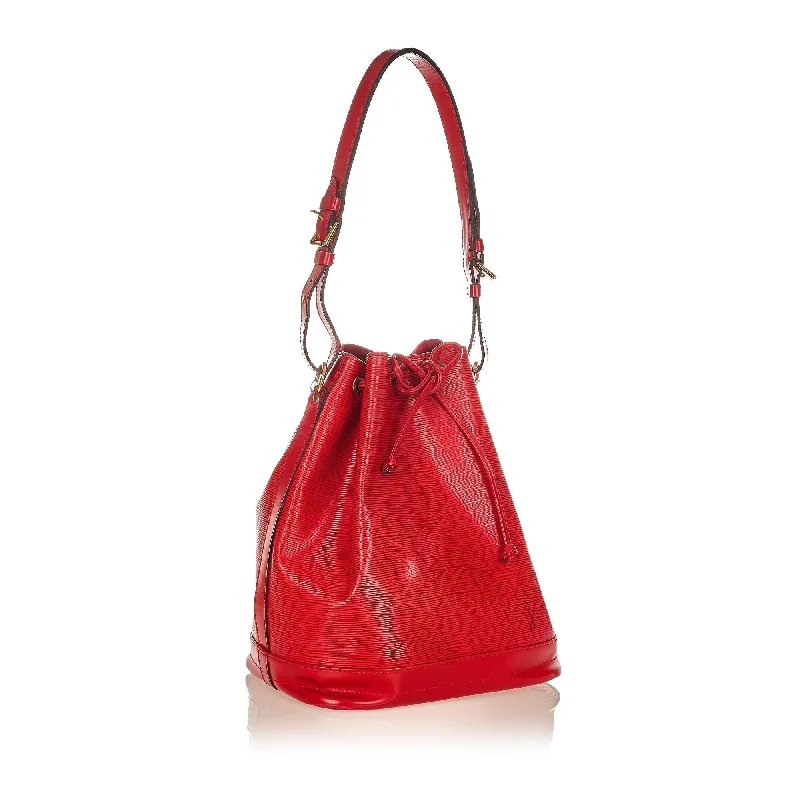 Louis Vuitton bags with a chain - link trim and a leather body for a modern edgeLouis Vuitton Epi Noe (SHG-26476)