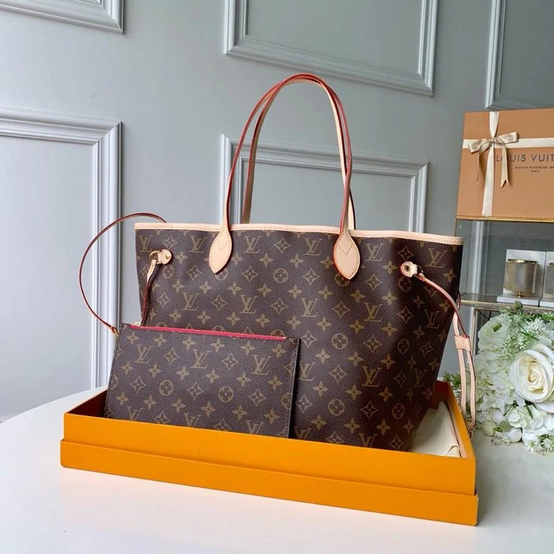 Louis Vuitton bags with a chain - link trim and a leather body for a modern edgeBoldCollect - LOUIS VUITTON BAGS - 1277