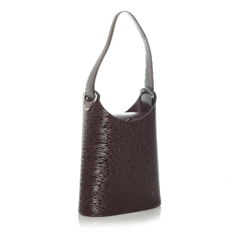 Louis Vuitton bags with a chain - link trim and a leather body for a modern edgeLouis Vuitton Epi Sac Verseau (33573)