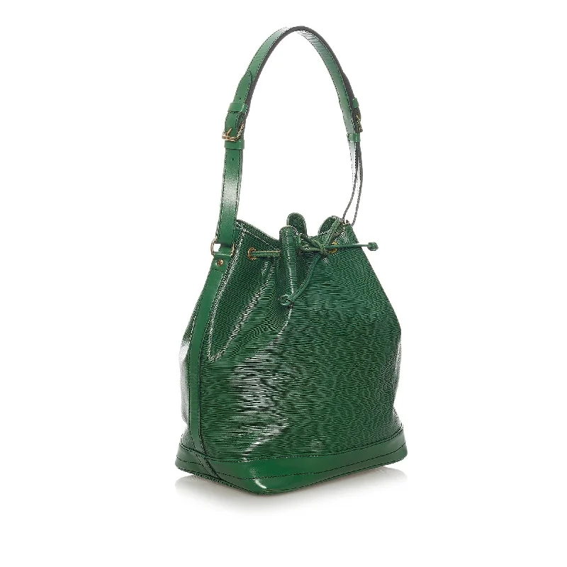 Louis Vuitton bags with a chain - link trim and a leather body for a modern edgeLouis Vuitton Epi Noe (SHG-28491)