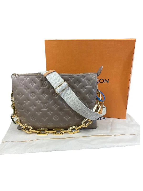 Louis Vuitton bags with a chain - link trim and a leather body for a modern edgeLouis Vuitton Handbag Designer