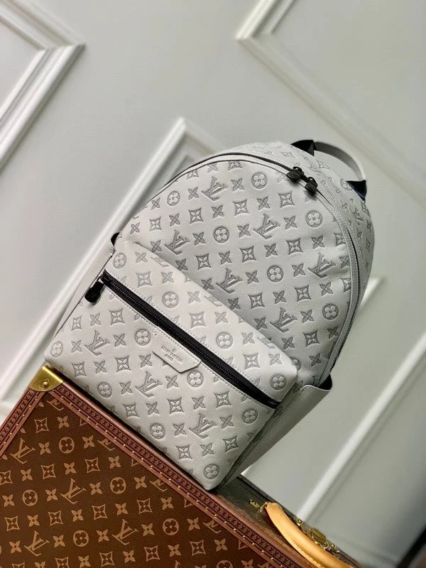 Louis Vuitton bags with a chain - link trim and a leather body for a modern edgeBoldCollect - LOUIS VUITTON Bags - 177