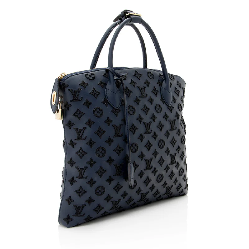 Louis Vuitton bags with a chain - link trim and a leather body for a modern edgeLouis Vuitton Limited Edition Monogram Addiction Lockit MM Bag (20200)