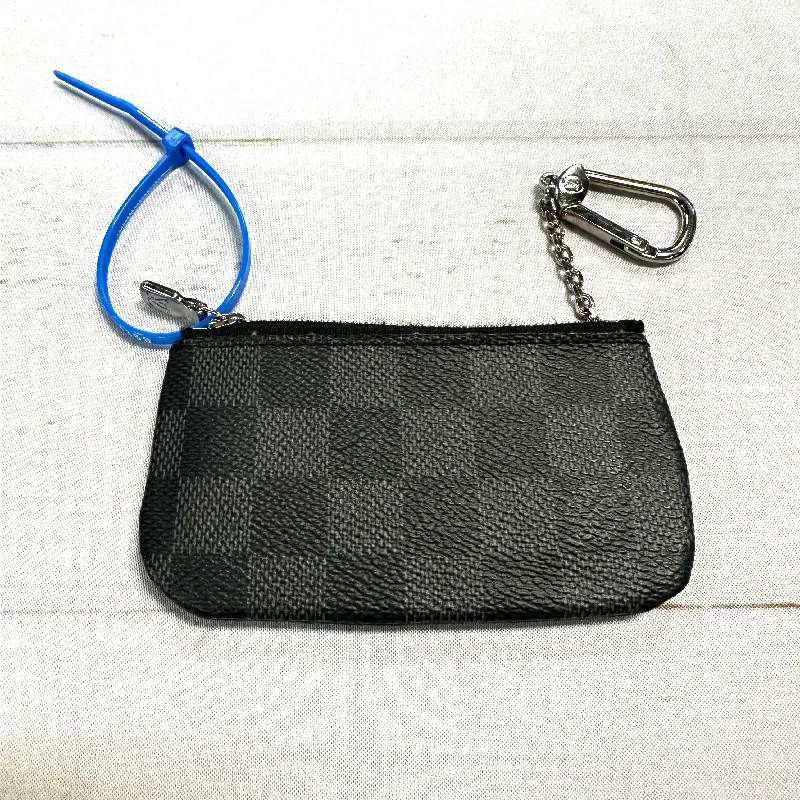 Louis Vuitton bags with a chain - link trim and a leather body for a modern edgeCoin Purse Luxury Designer By Louis Vuitton  Size: Small