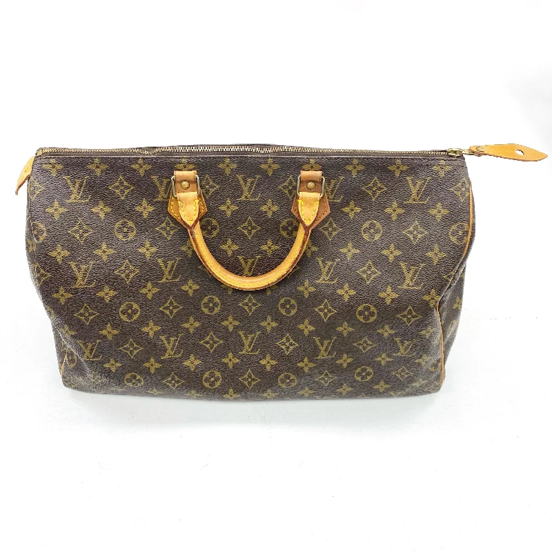 Louis Vuitton bags with a chain - link trim and a leather body for a modern edgeHandbag Luxury Designer By Louis Vuitton  Size: Large