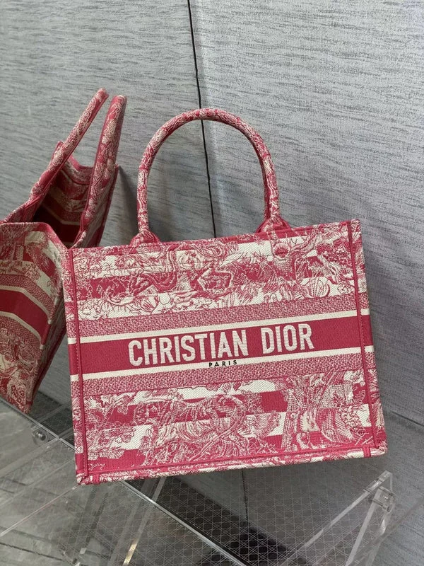 Christian Dior handbags with a detachable mirror for on - the - go touch - upsWF - Dior Bags - 817