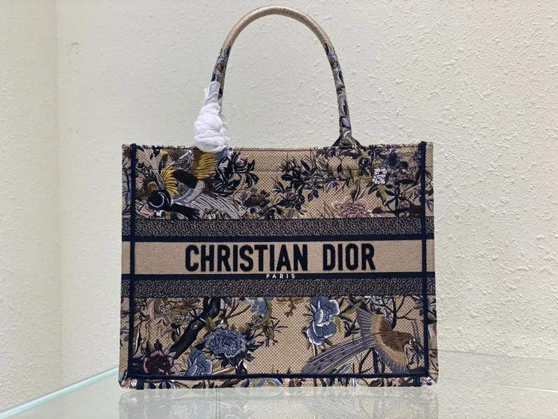 Christian Dior Saddle bags with a studded trim for a bold lookWF - Dior Bags - 840