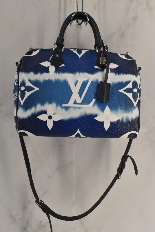 Louis Vuitton bags with a chain - link trim and a leather body for a modern edgeLouis Vuitton Crossbody Designer