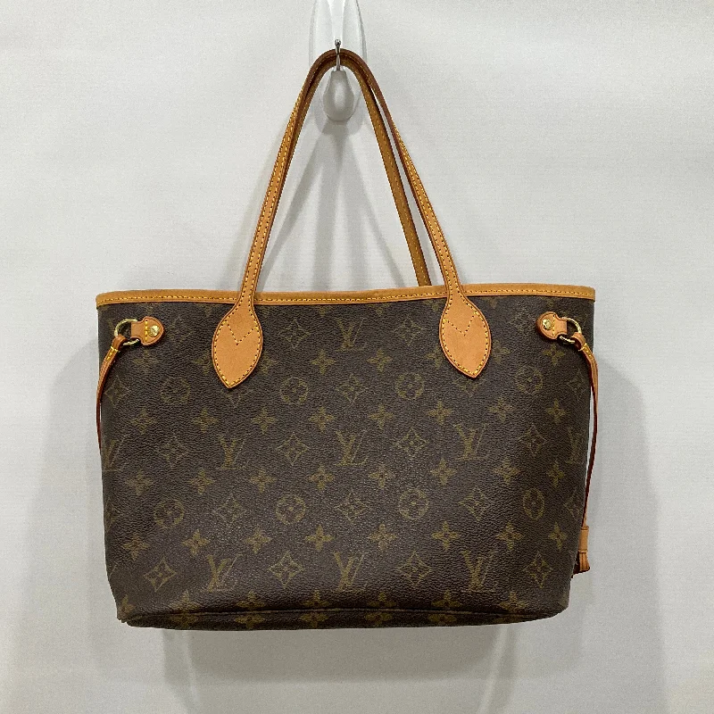 Louis Vuitton bags with a chain - link trim and a leather body for a modern edgeHandbag Luxury Designer By Louis Vuitton  Size: Small