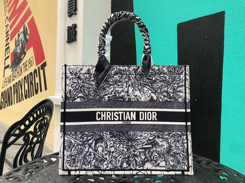 Christian Dior bags with a quilted pattern and gold - toned hardwareWF - Dior Bags - 865