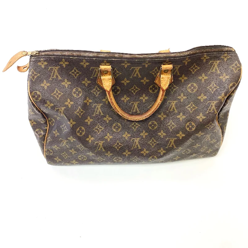 Louis Vuitton bags with a chain - link trim and a leather body for a modern edgeHandbag Luxury Designer By Louis Vuitton  Size: Large