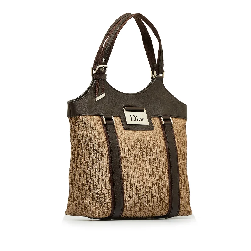 Fashion - forward Christian Dior tote bags for the modern womanBrown Dior Diorissimo Street Chic Tote