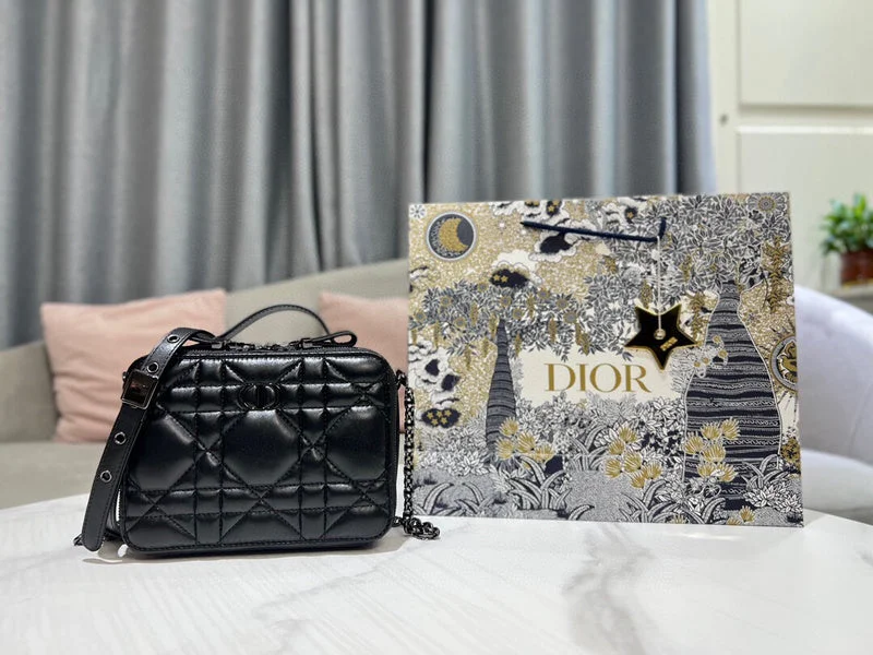 Contemporary Christian Dior handbags with a unique shapeWF - Dior Bags - 990