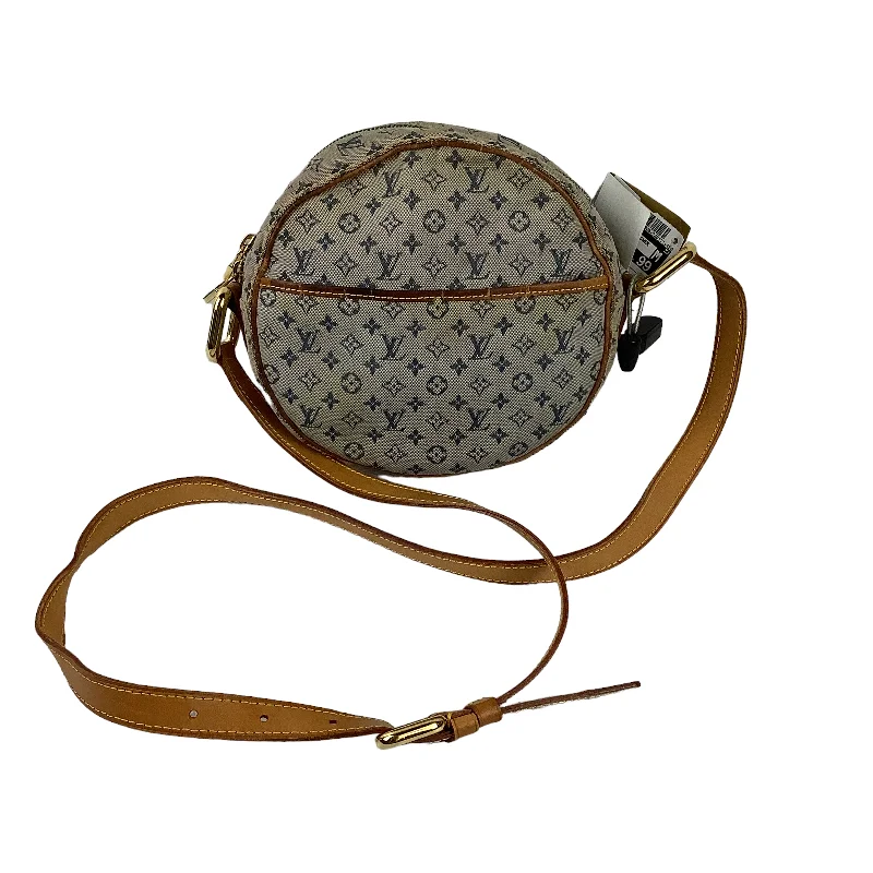 Louis Vuitton bags with a chain - link trim and a leather body for a modern edgeHandbag Luxury Designer By Louis Vuitton  Size: Small